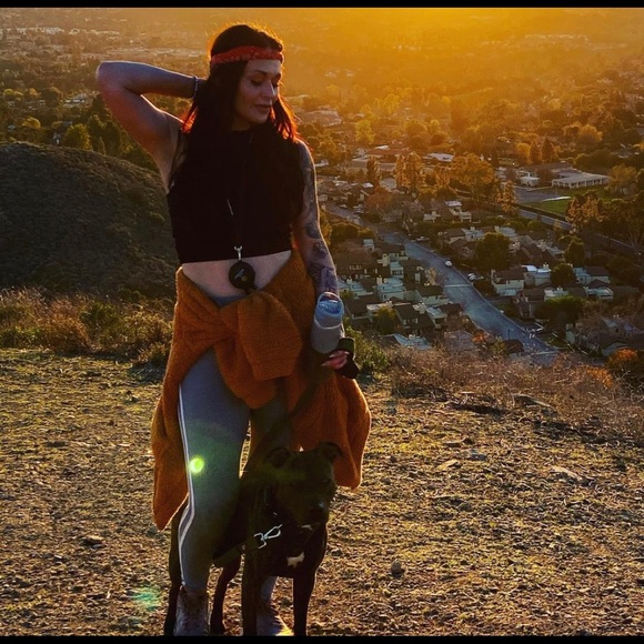 Meet your Posher, Tahni - Picture 1 of 1